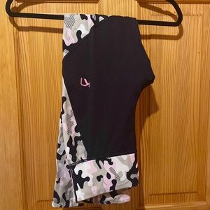 Kari Traa - Leggings NWOT- Small